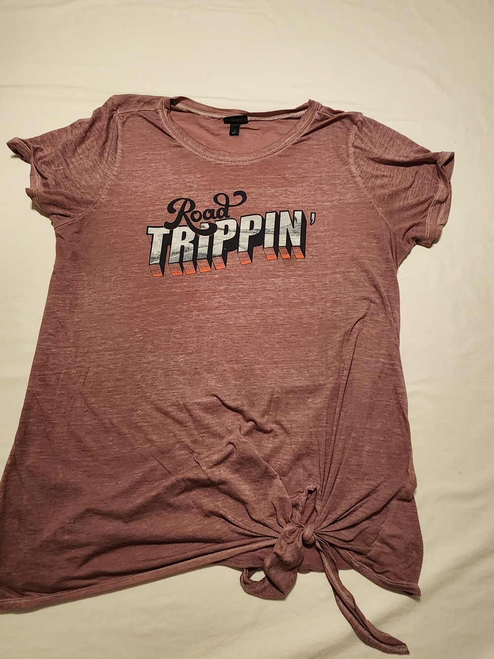 Torrid Size 1 Road Trippin’ Graphic Tee Mauve Side Tie Top